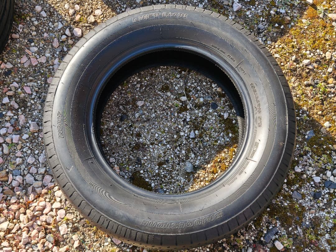 ブリヂストン ルフト RV2 195/65R15 4本セット 2025年製