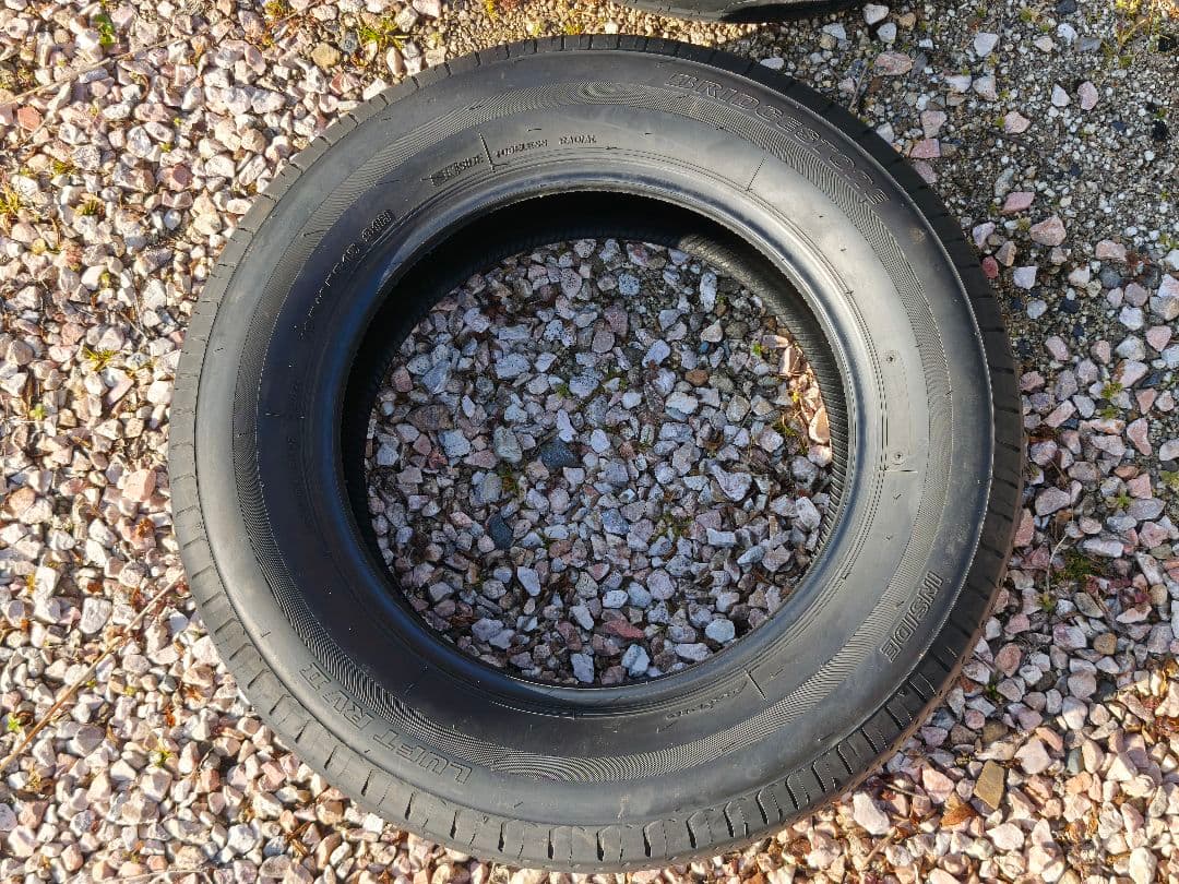 ブリヂストン ルフト RV2 195/65R15 4本セット 2025年製