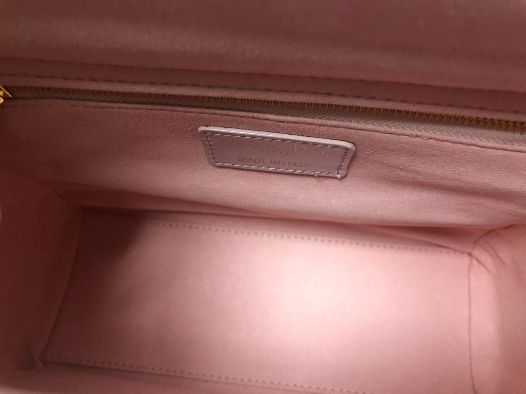 Lady Dior バッグ　ミニ　ピンクレディディオール