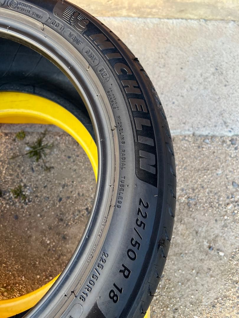 高級　2024年製　225/50R18 1本　C-HR ヴェゼル　エスティマ