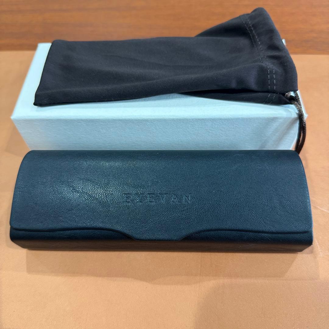 小物 EYEVAN webb BLACK