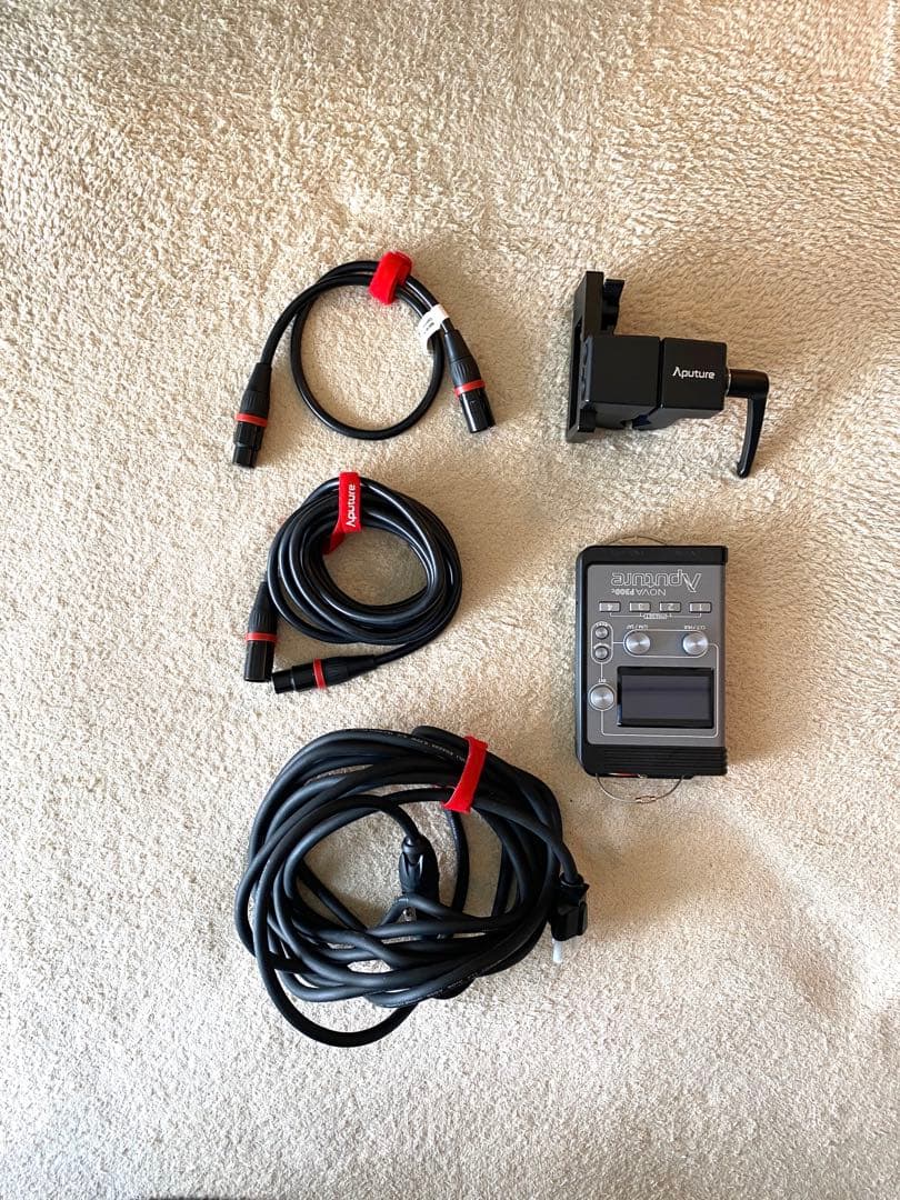 Aputure(アプチャー) NOVA P300c 収納ケース付き