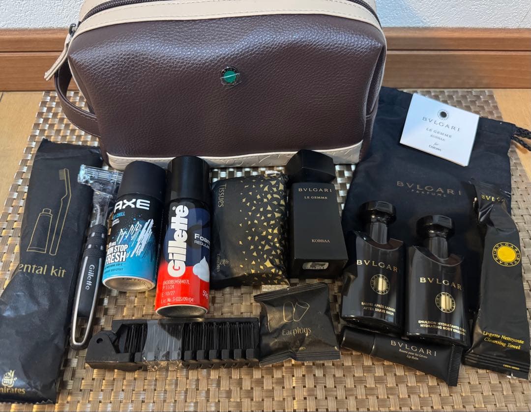 エミレーツ&BVLGARI　エミレーツ航空　ファーストクラス　アメニティポーチ