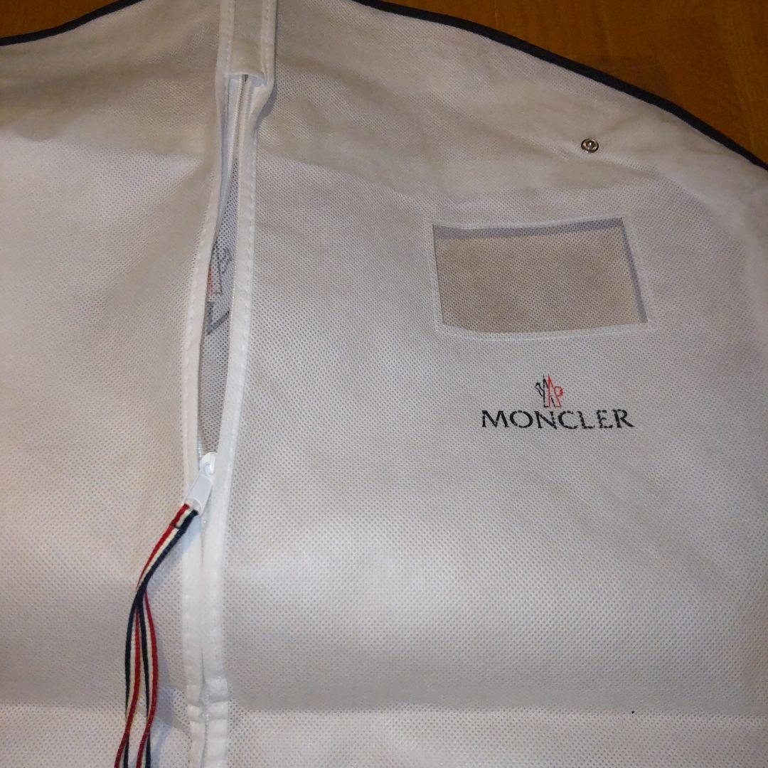 MONCLER ガーメント & ハンガー セット