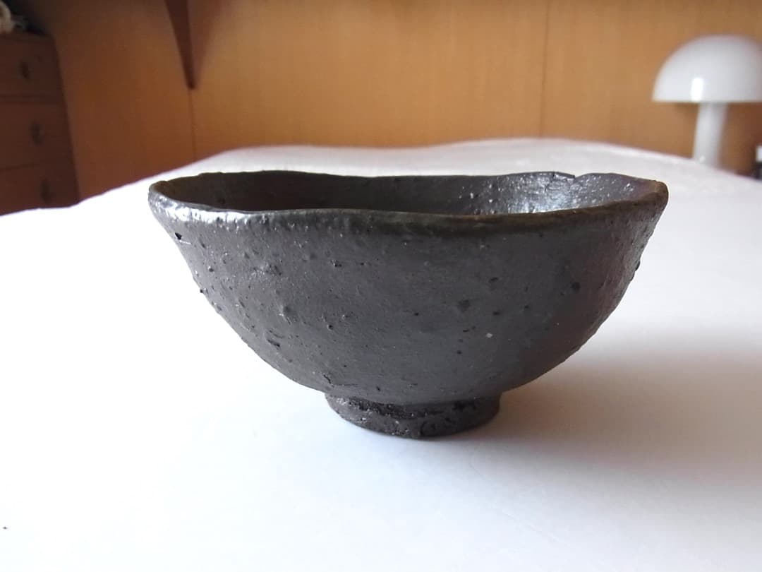 鶴野啓司『焼締黒茶碗』古民藝 李朝 骨董 黒高麗 初期伊万里 白瓷