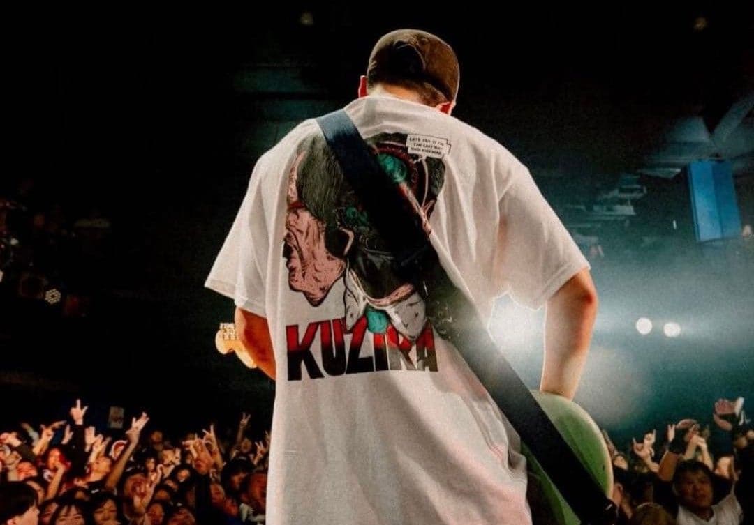 KUZIRA Tシャツ黒 未使用