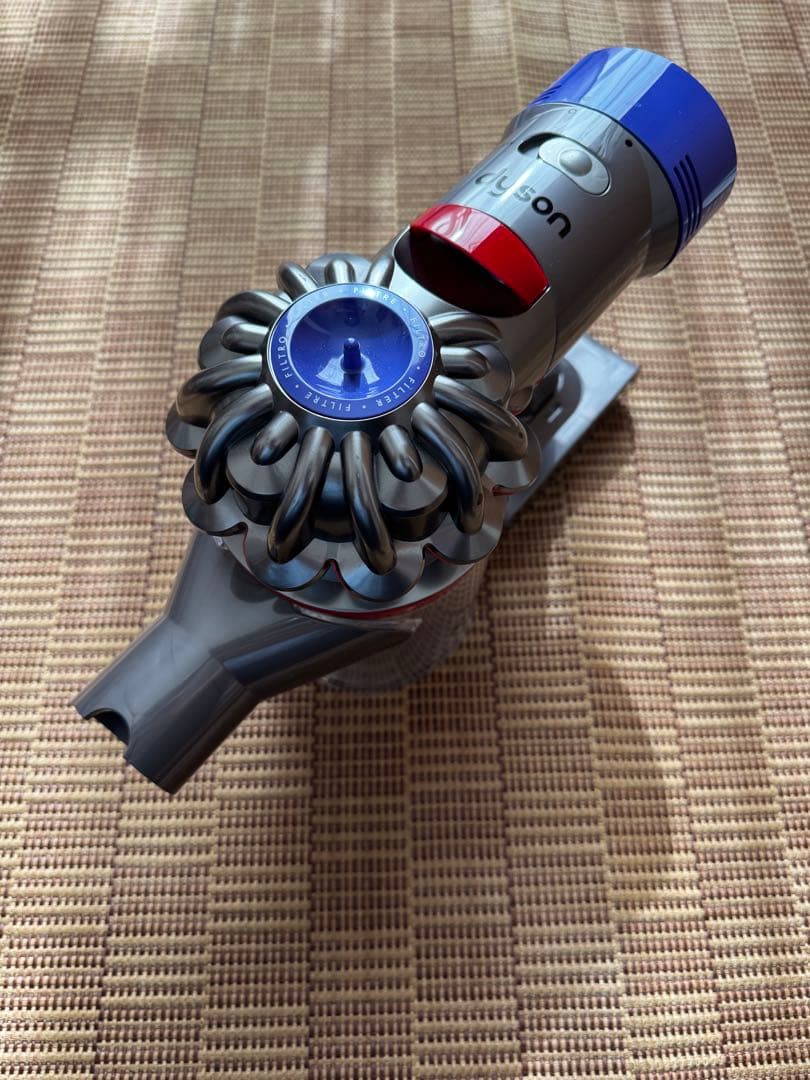Dyson SV10 コードレス掃除機 本体【バッテリー稼働確認済み！】