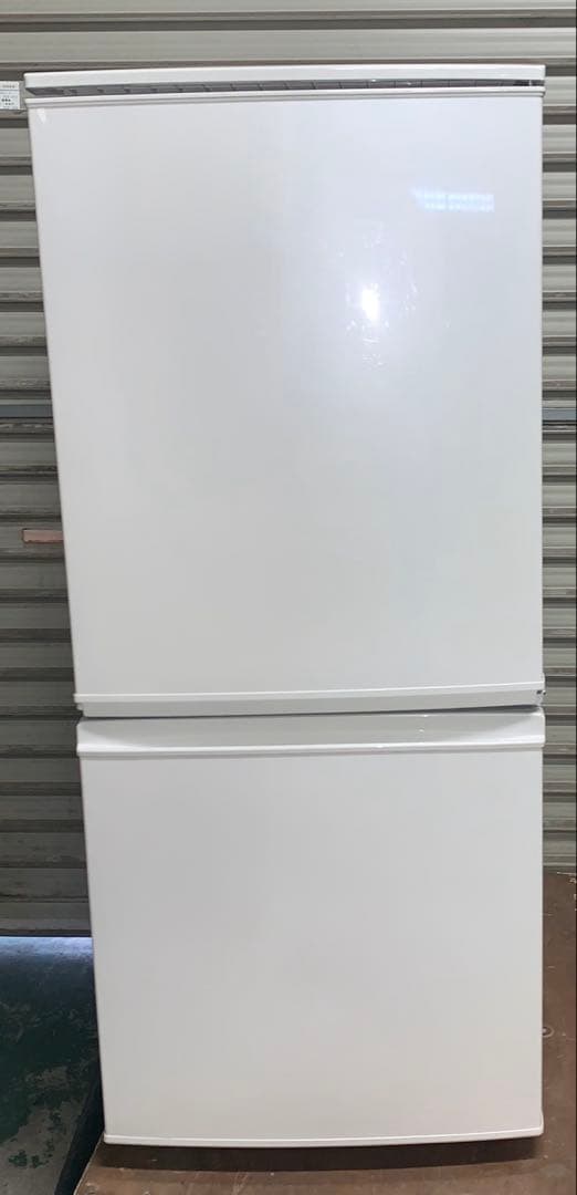 2r27 SHARP 137L 冷凍冷蔵庫 SJ-D14B-W 2016年製
