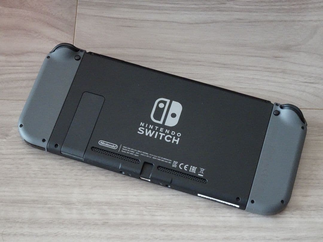 ★中古美品★　Nintendo Switch 本体　ニンテンドースイッチ　グレー