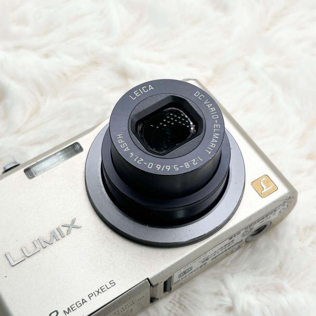 Panasonic LUMIX DMC-FX100 ゴールド