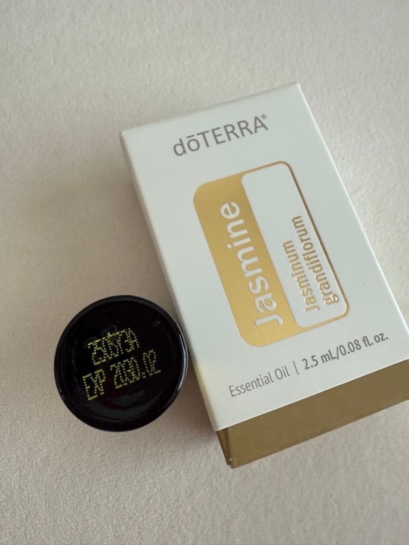 【新品】doTERRA ジャスミン エッセンシャルオイル 2.5mL ドテラ精油
