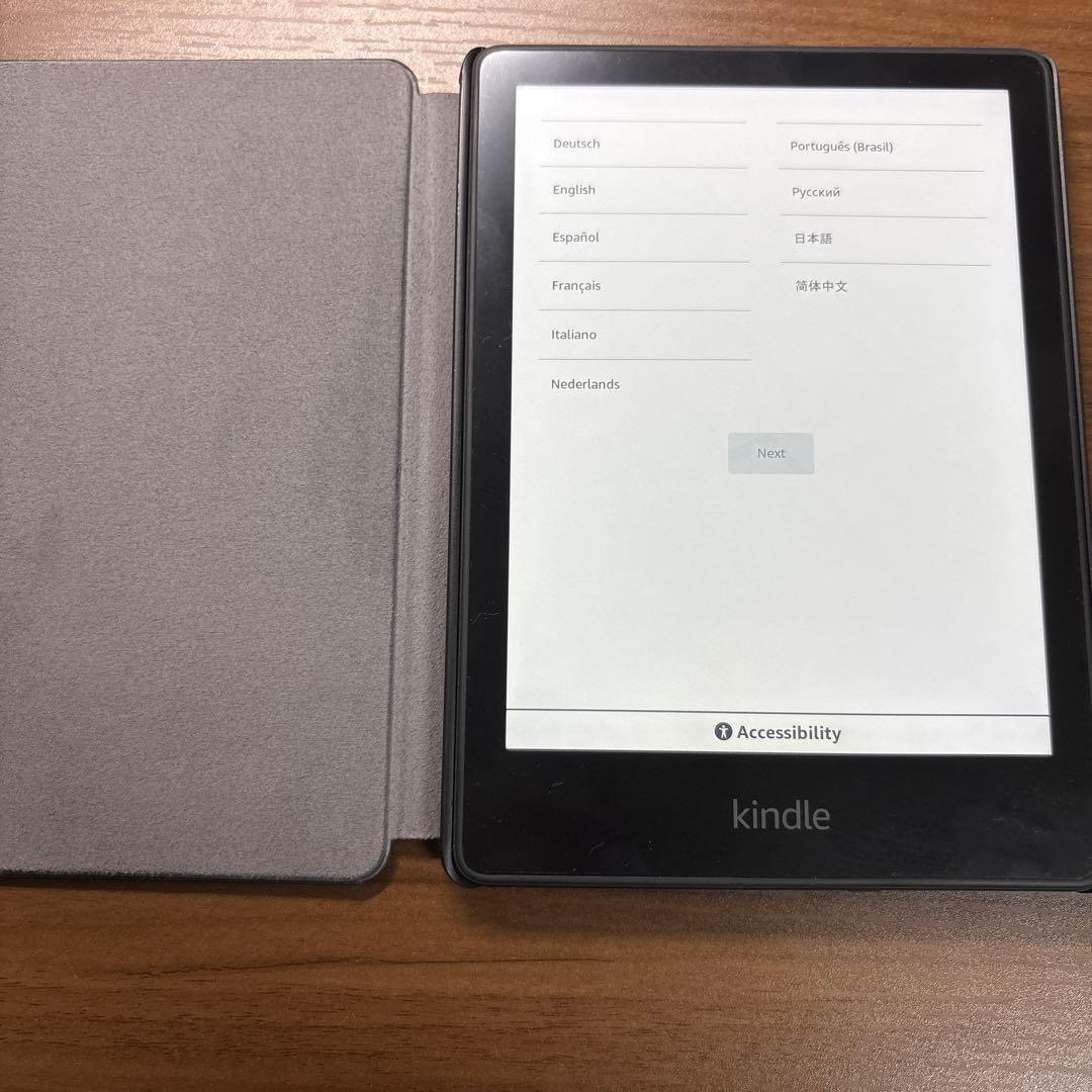 Kindle Paperwhiteキッズモデル　ブラックカバー付き