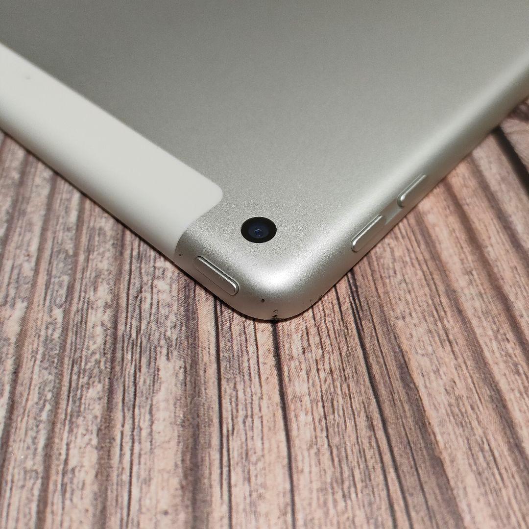 iPad 第6世代 32GB SIMフリー 美品