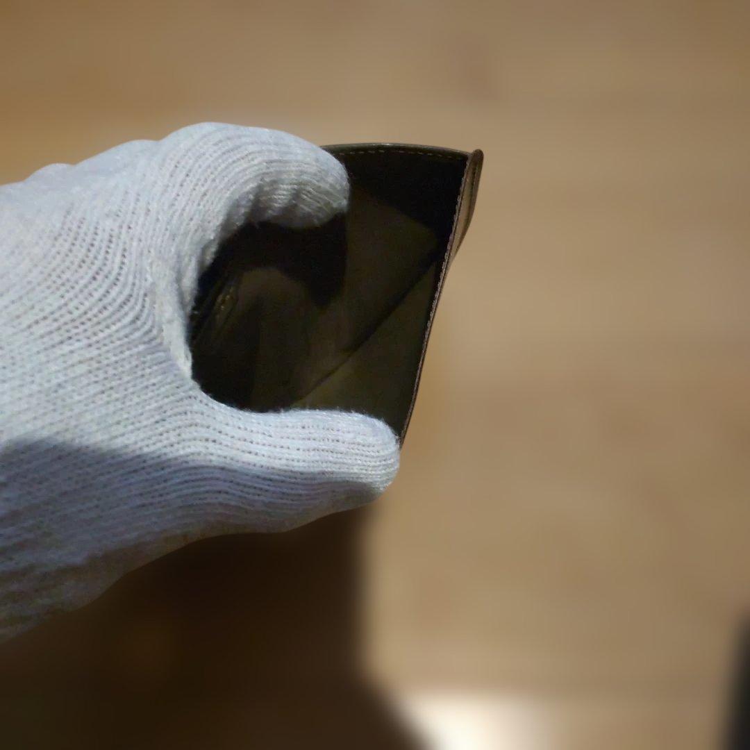 美品　ルイ・ヴィトン　エピ　トレゾール二つ折り財布　ペッパー(グレー)