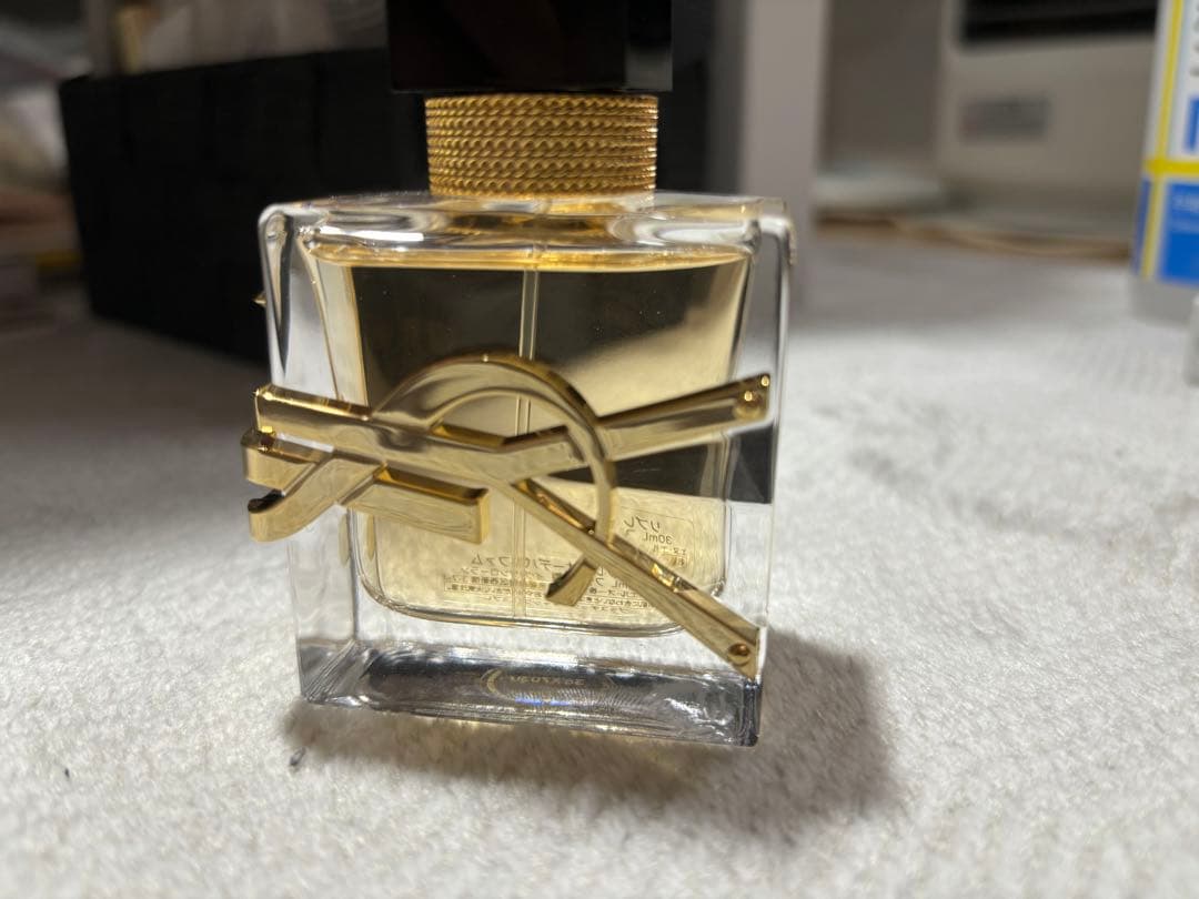 値下Yves Saint Laurent リブレ オーデパルファム 30ml