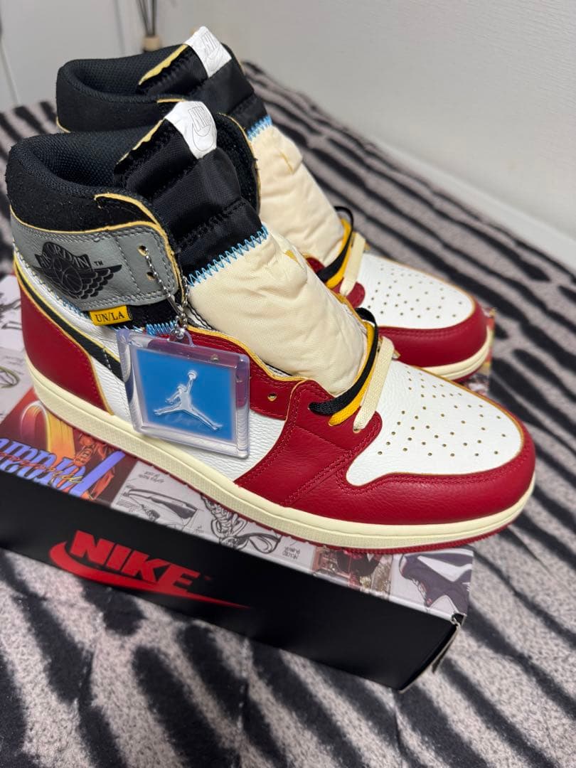靴 Jordan 1 Retro High OG \"Chicago/Shadow\"