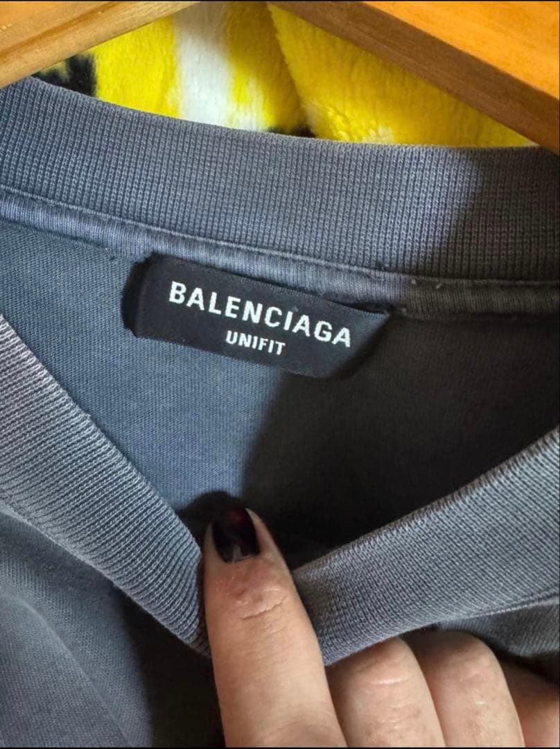 トップス BALENCIAGA T-shirt