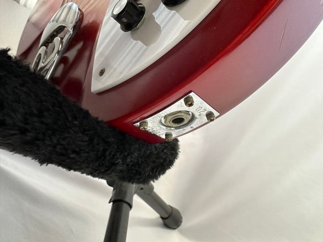 Rickenbacker 330（6弦）Fireglo