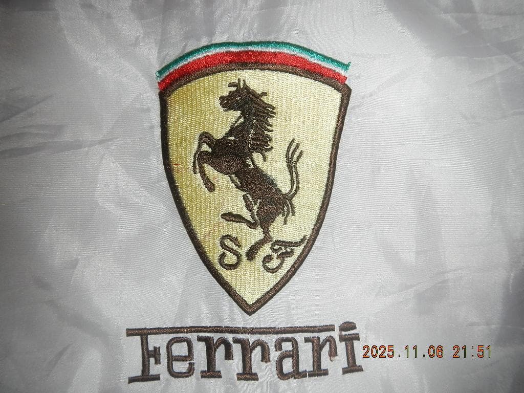Lに近い　中綿　ブルゾン　ジャンパー　F1　レプリカ　フェラーリ　ferrari