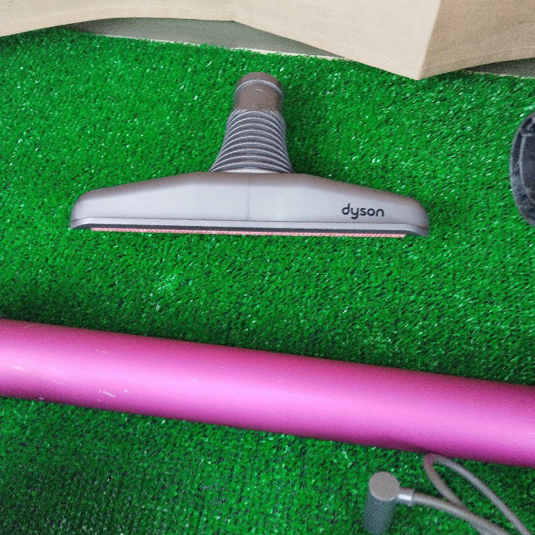 ③Dyson ダイソン コードレスクリーナーDC62