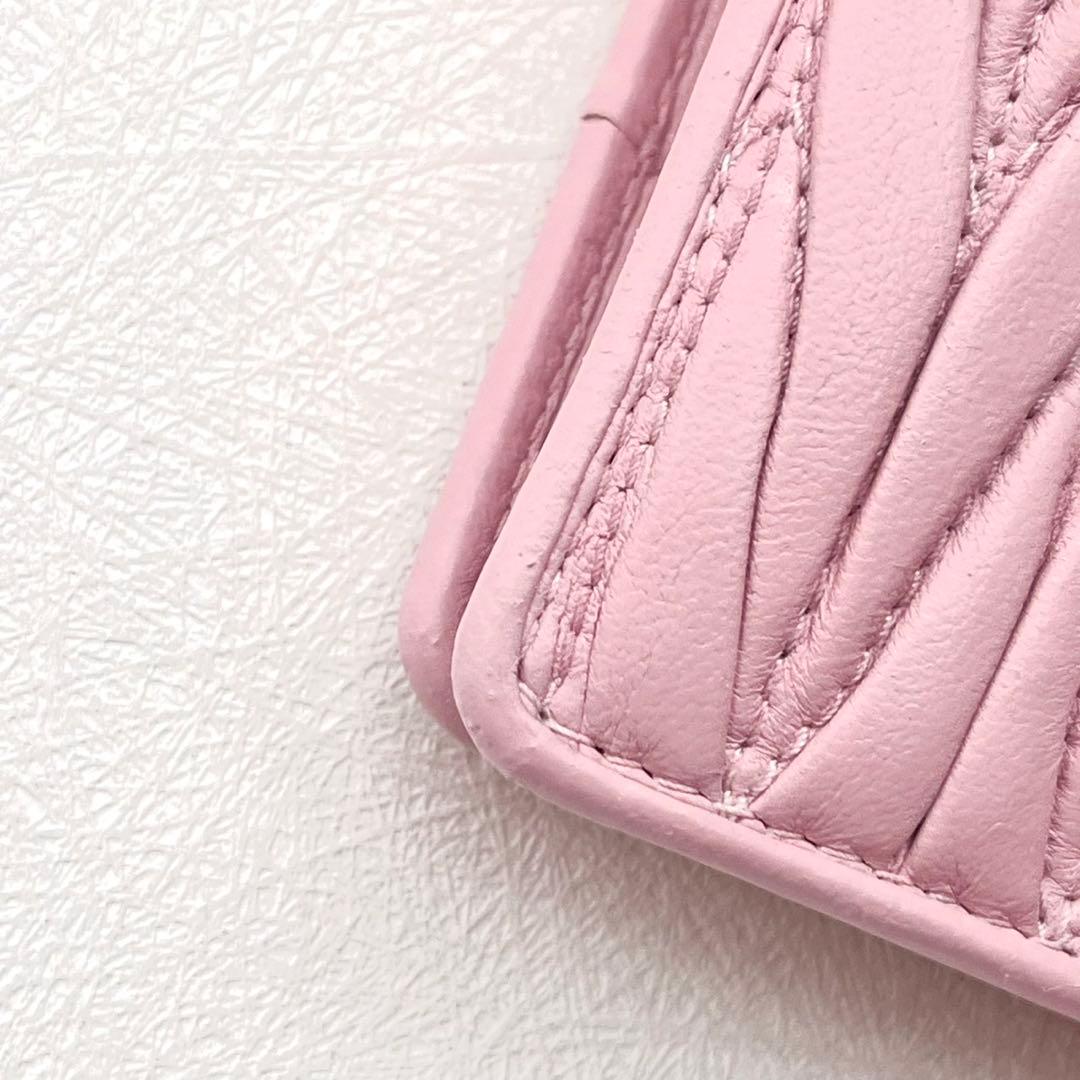 現行 miu miu ミュウミュウ マテラッセ 二つ折り財布　0306-⑤