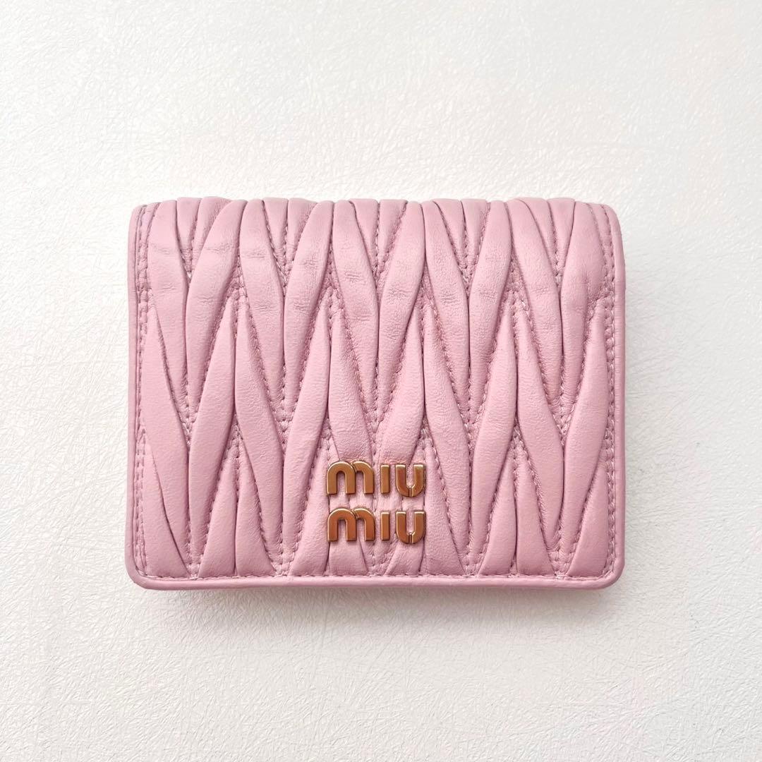 現行 miu miu ミュウミュウ マテラッセ 二つ折り財布　0306-⑤