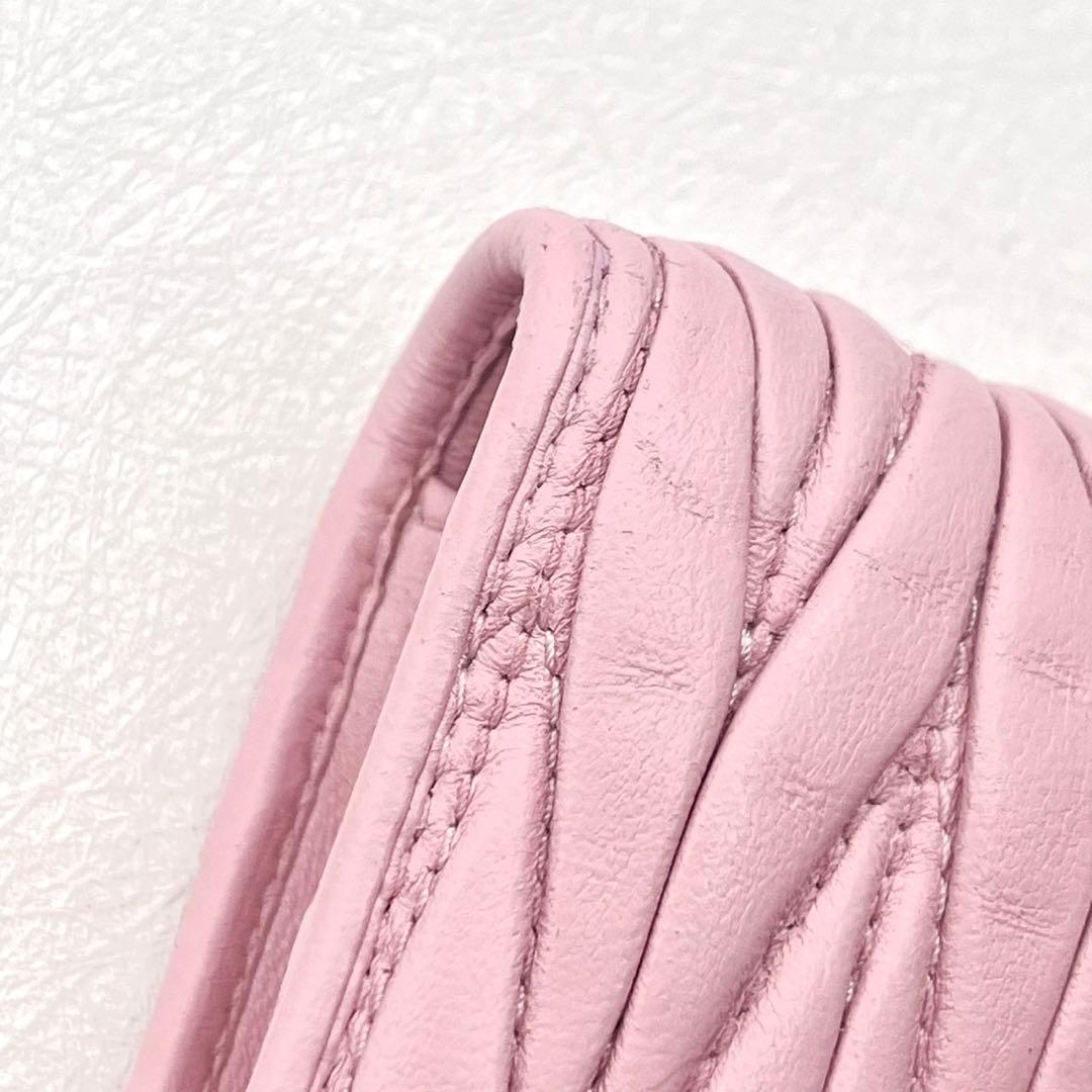現行 miu miu ミュウミュウ マテラッセ 二つ折り財布　0306-⑤