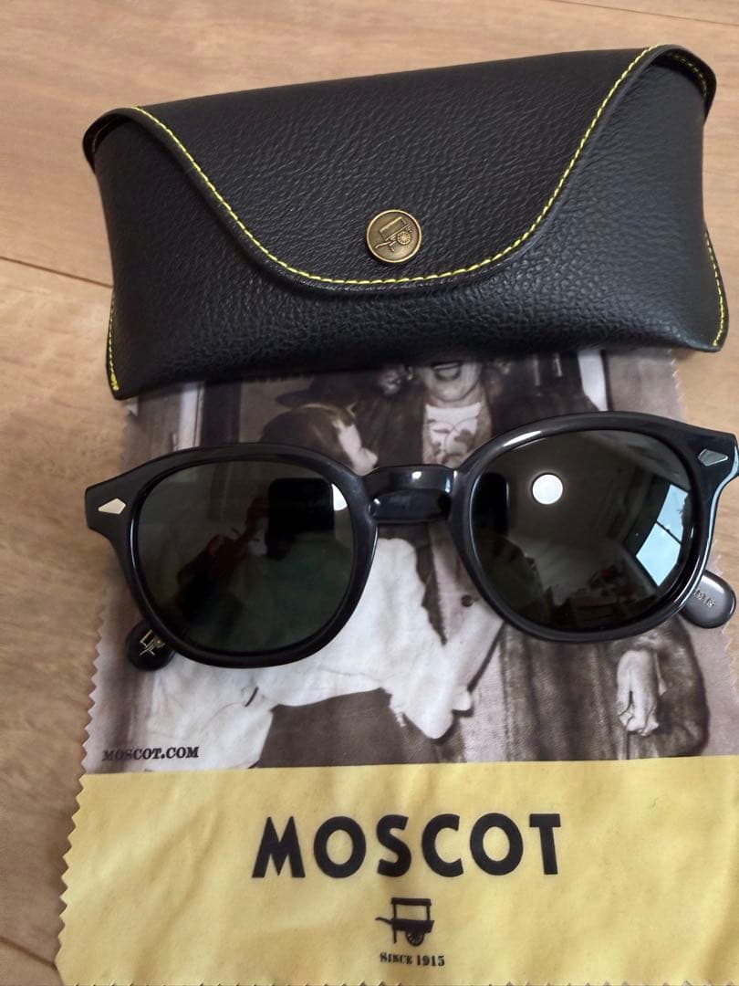MOSCOT サングラス　ブラック