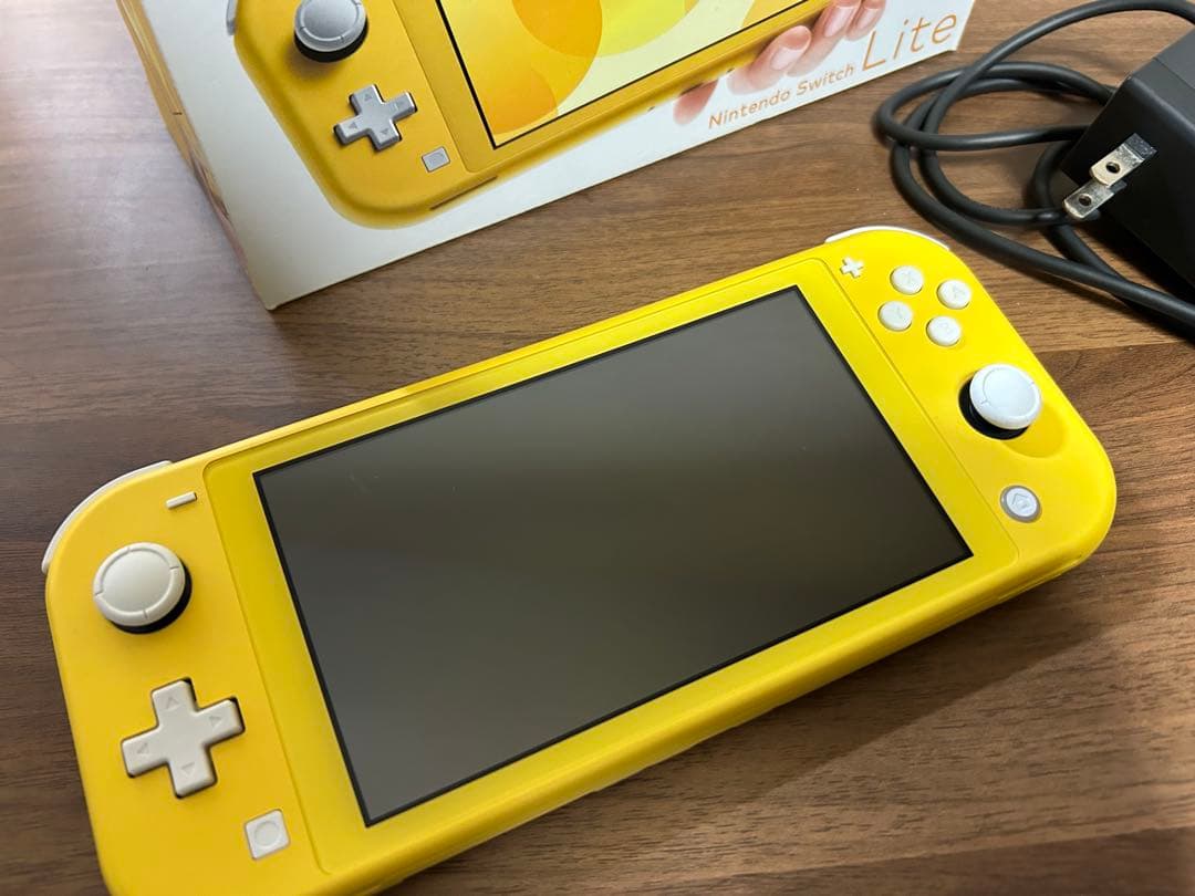 【使用回数少】Nintendo Switch Lite イエロー 本体