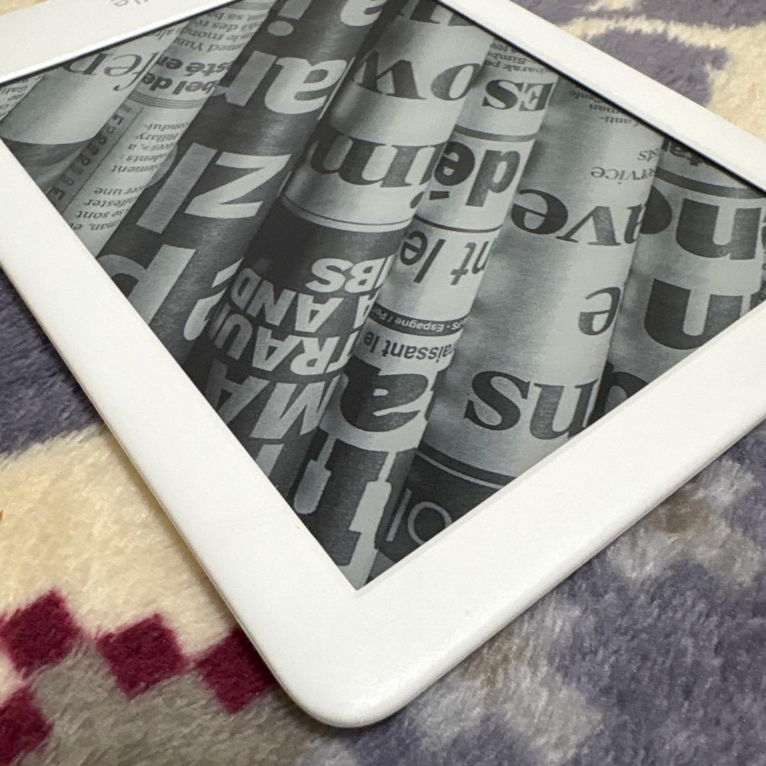 美品 Kindle 第10世代 広告なし 8GB 本体 J9G29R ホワイト
