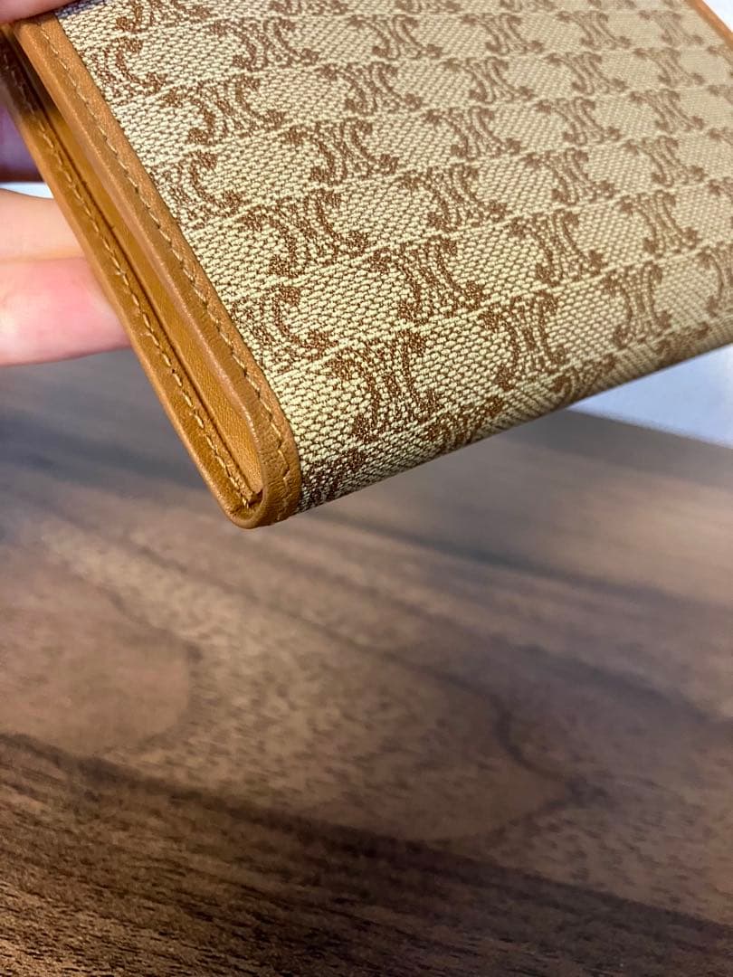 美品　セリーヌ　CELINE 二つ折り財布　トリオンフ マカダム がま口　レザー