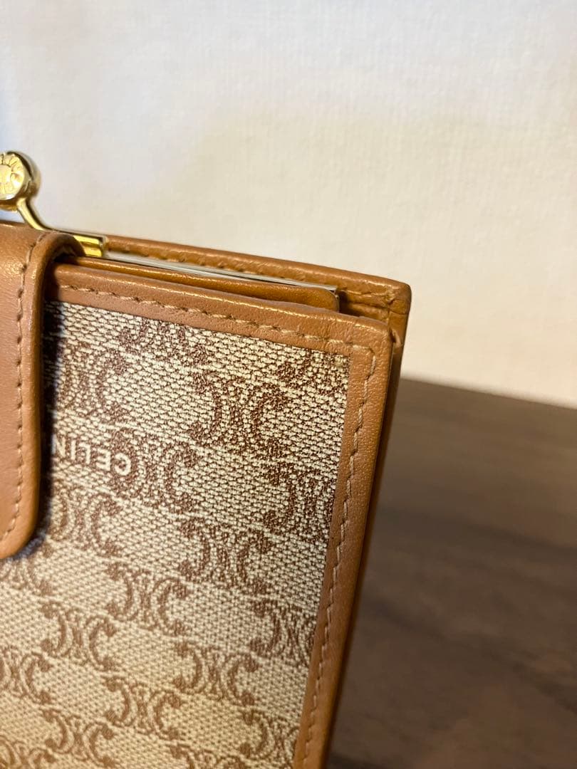 美品　セリーヌ　CELINE 二つ折り財布　トリオンフ マカダム がま口　レザー