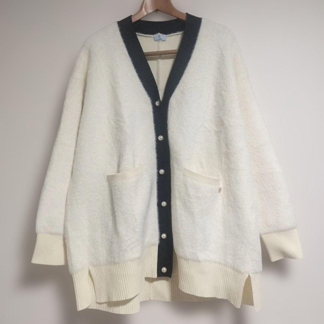 組曲☆未使用大きいsize6アイボリーフワフワカーディガン¥18040