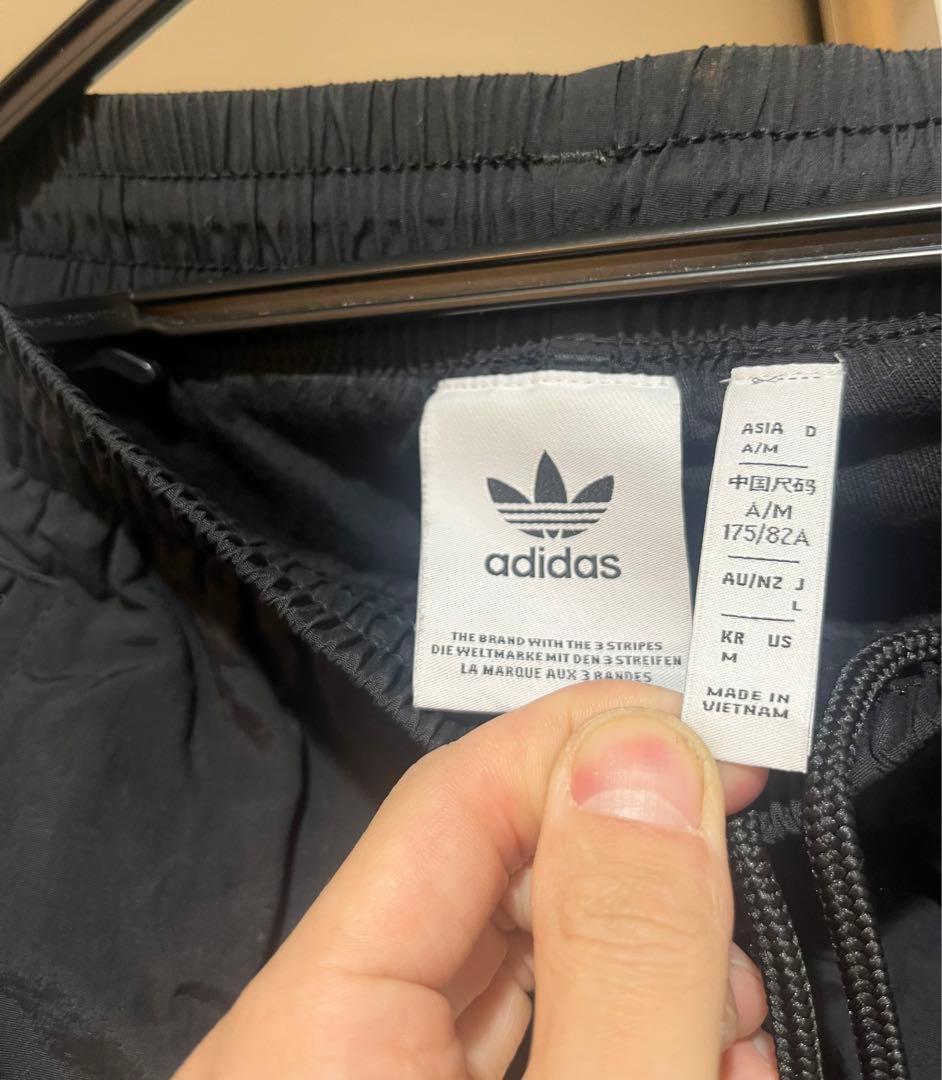 adidasアディダス ブラック ジャージ上下セット