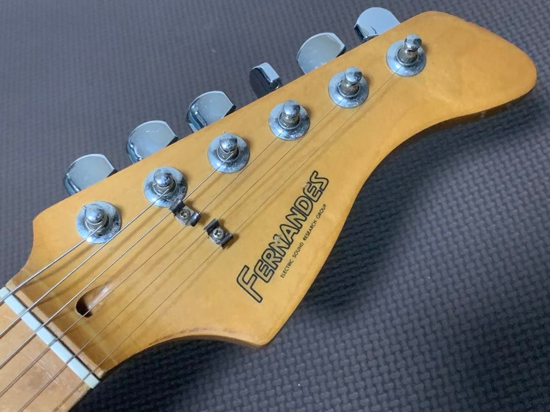 FERNANDES フェルナンデス ST ストラトキャスター ストラト SB