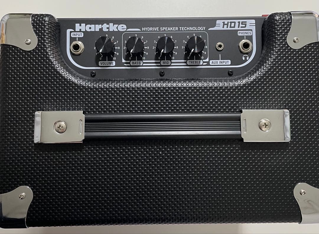 ベース Hartke HD15