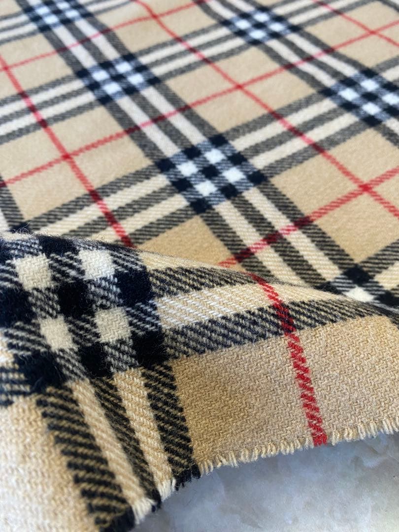 Burberry バーバリー　膝掛け　大判ストール