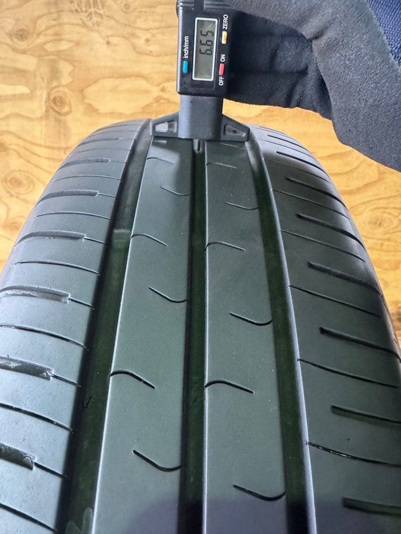 195/65R15 TOYOナノエナジー夏タイヤ4本。