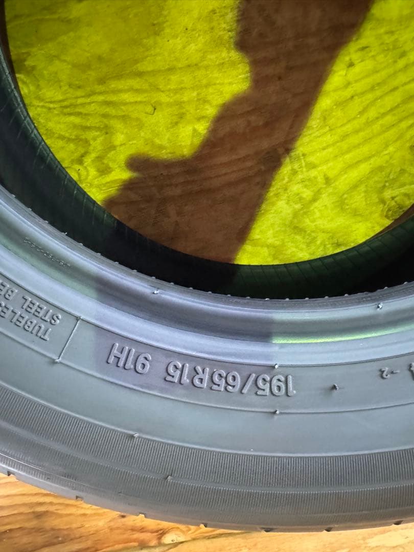 195/65R15 TOYOナノエナジー夏タイヤ4本。
