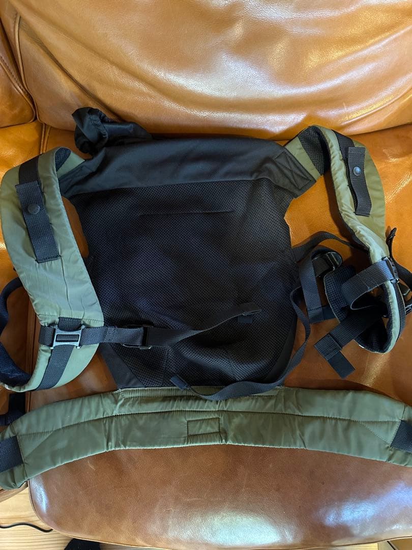 ノースフェイス　抱っこ紐　ニュートープ　　カーキ　THE NORTH FACE