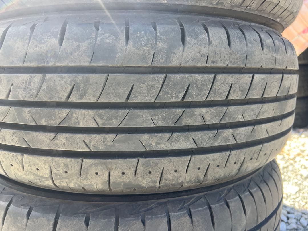 ブリヂストン　プレイズ　px-rv2 215/55r17 22年　24年　バリ山