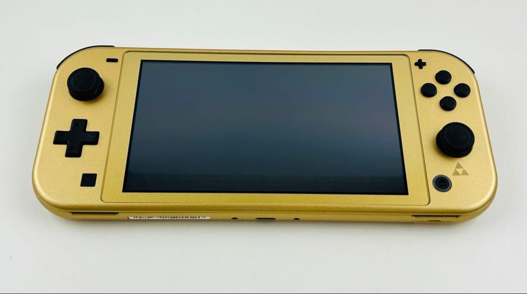 ほぼ新品 Nintendo スイッチ ライト ハイラルエディション ゼルダの伝説