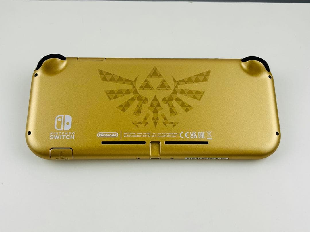 ほぼ新品 Nintendo スイッチ ライト ハイラルエディション ゼルダの伝説