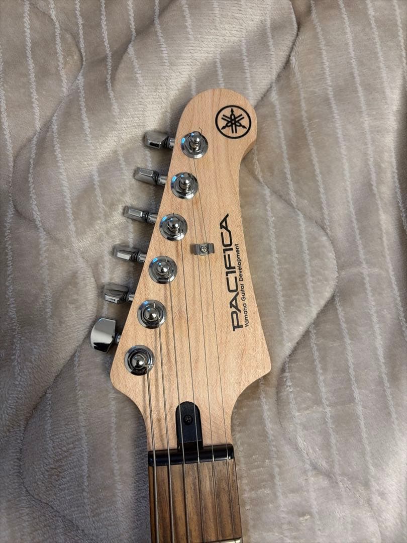 YAMAHA PACIFICA エレキギター 112v ギターケース付き