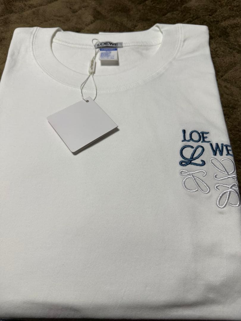 ロエの半袖Tシャツ