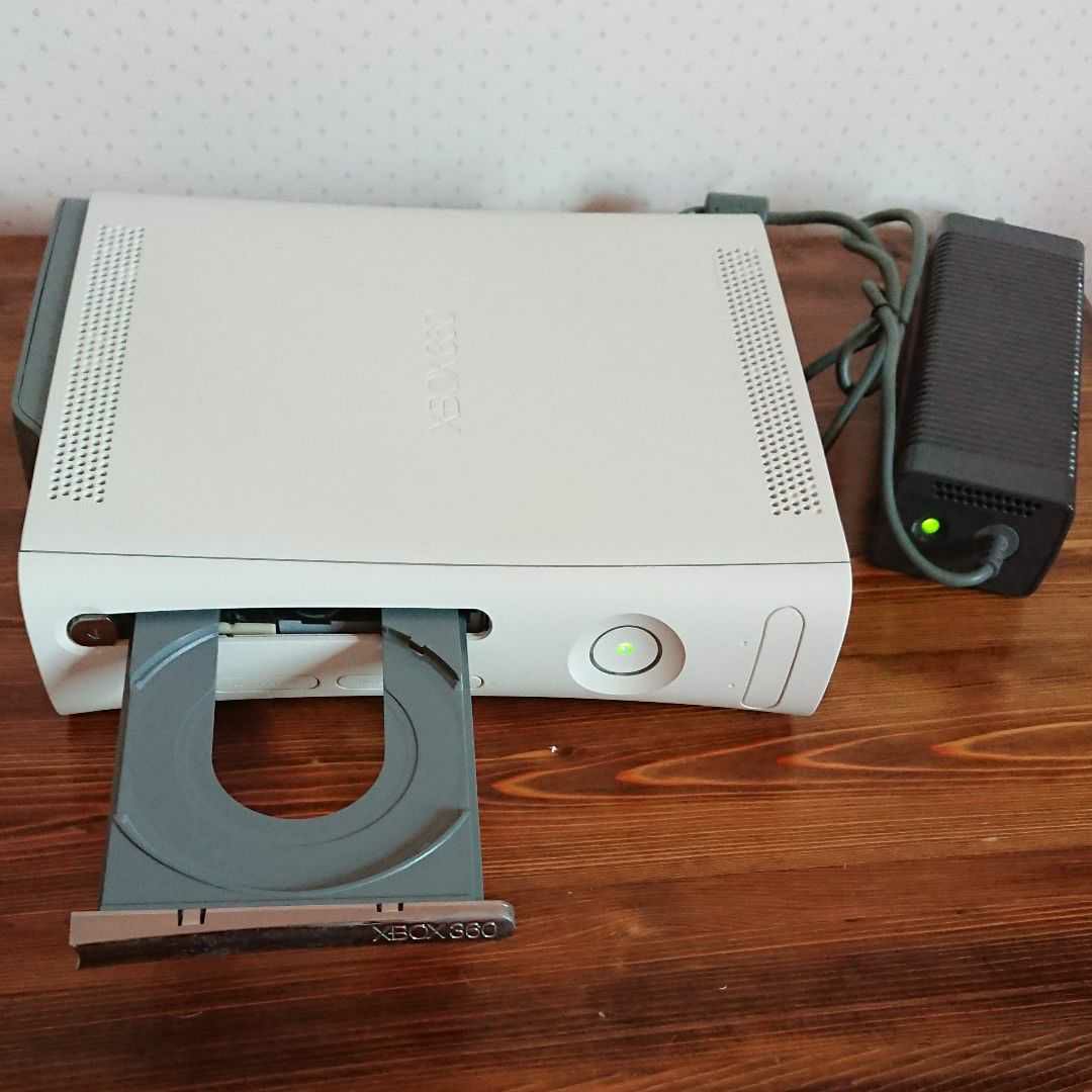 XBOXエックスボックス 360本体バイオハザード5と6セット+人気ソフト3本