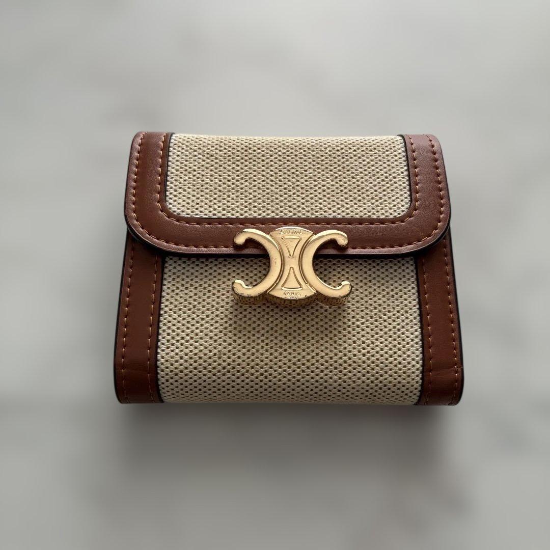 CELINE セリーヌ　トリオンフ　折り財布並行輸入