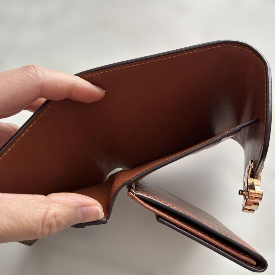 CELINE セリーヌ　トリオンフ　折り財布並行輸入