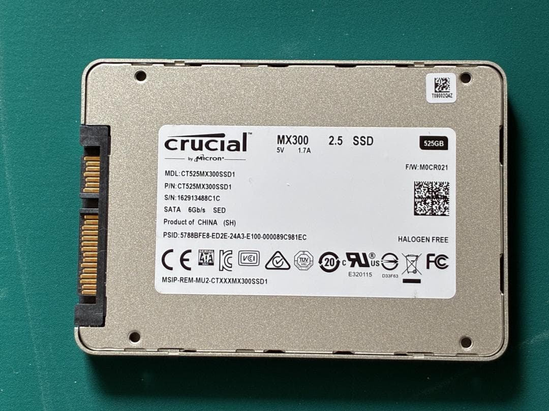 Crucial 内蔵SSD 2.5インチ MX300 525GB 使用少