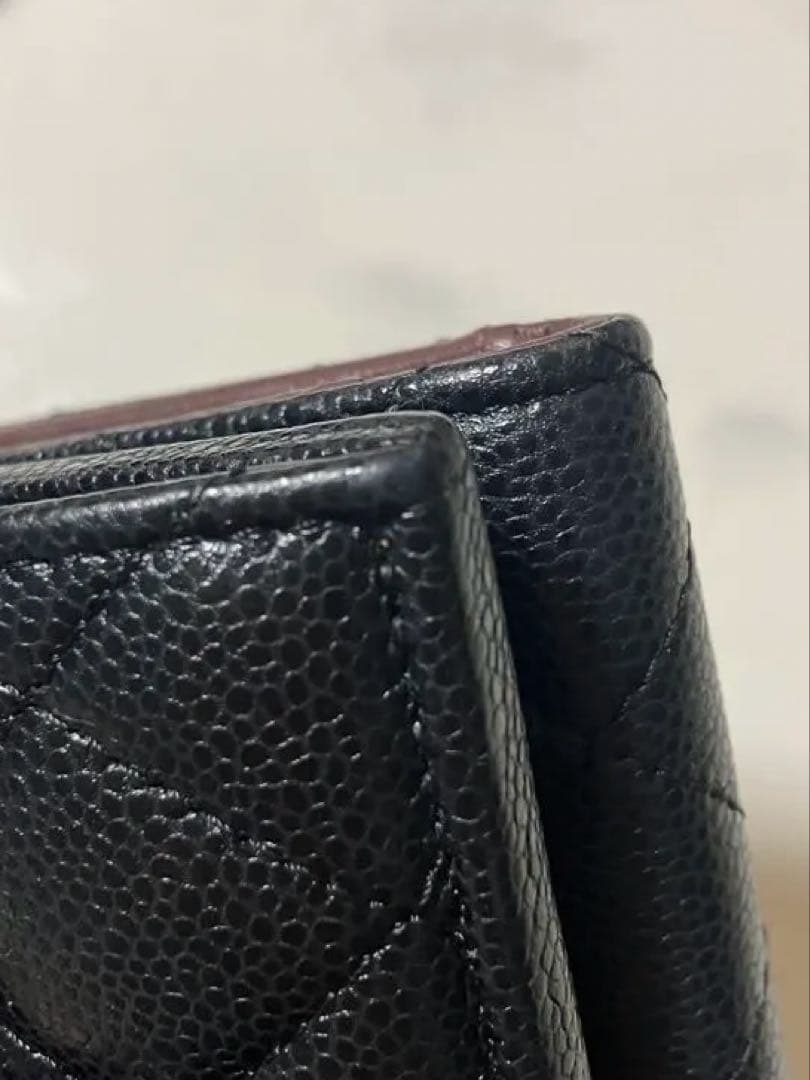 シャネル　三つ折り財布　ミニ財布　キャビアスキン
